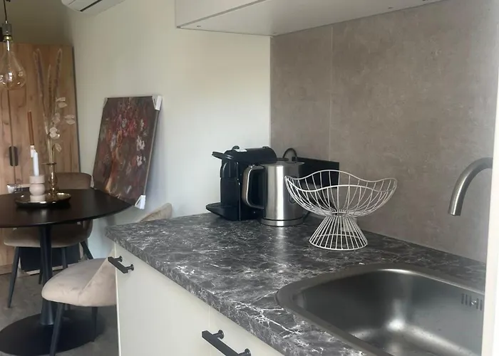 The Little White House 3* Twello